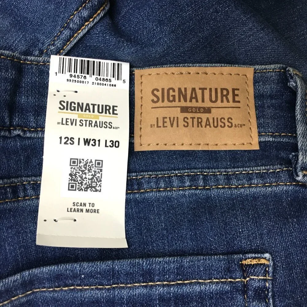 NEW Levi's Signature Jeans Women's Mid Rise Boot Cut Stretch size 12s length 30